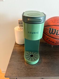 Keurig Mini (Green)