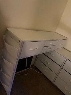 White L-shape desk with drawer