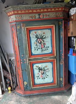 1776 Hand painted Armoire