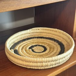 Basket / Tray 12”