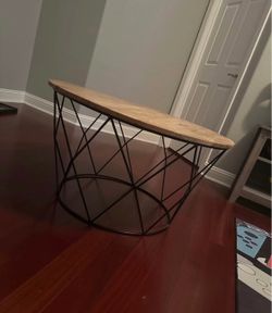 Coffee table round oak wood color