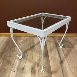 Mid century MCM Woodard wrought Iron & Glass Patio Side Table 24”x16”x17”h