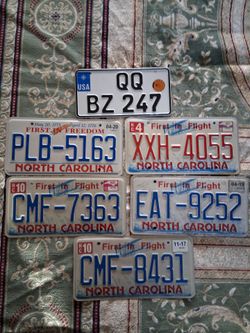 Vintage RETIRED COLLECTIBLE WALLHANGERS