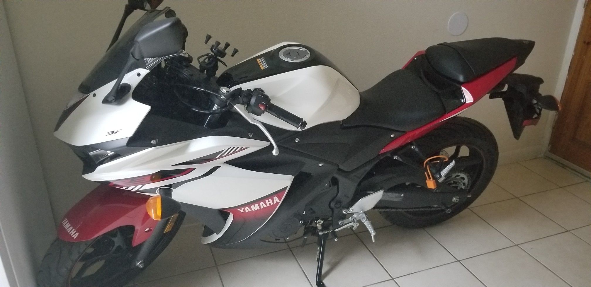 Yamaha R3