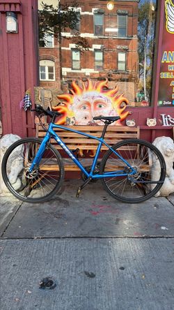TREK BIKE