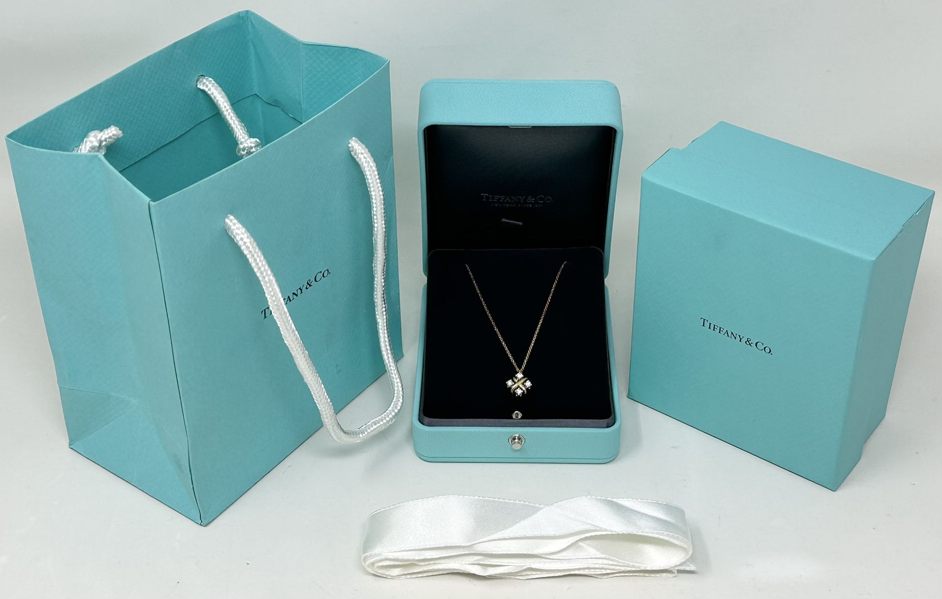 Tiffany & Co. Sixteen Stone 18K Rose Gold and Platinum Diamond Pendant Necklace