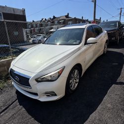 2015 Infiniti Q50