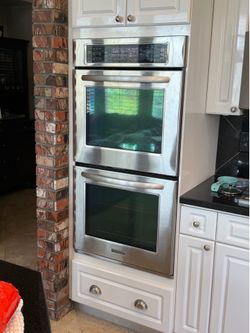 Selling a KitchenAid stainless steel build it double wall oven