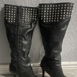 Brand New Women’s Black Boots