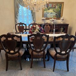 Dining Room Table 