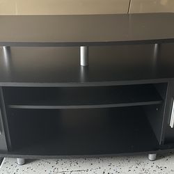 TV Stand – Modern & Sturdy