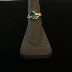 14k Gold Ring With Emerald 34493-5