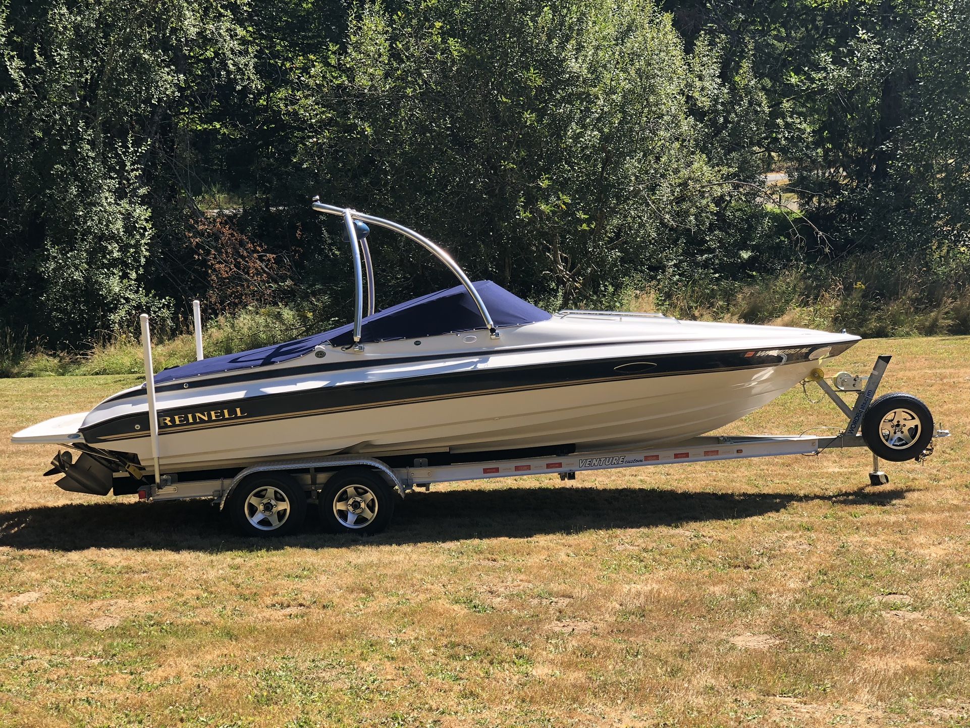 1999 Reinell 240C