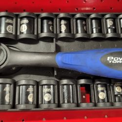 3/8 Ratchet With Sockets 