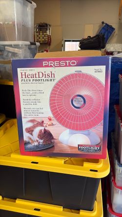 the Presto HeatDish Plus Footlight (Model 07903)