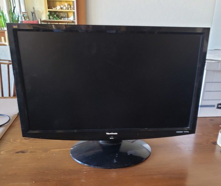 ViewSonic 24” Widescreen Monitor Model VS12324, VX2433wm