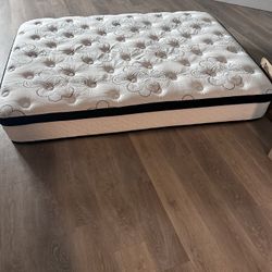 Ashley Mattress , White , Queen Size , 12” Inches 