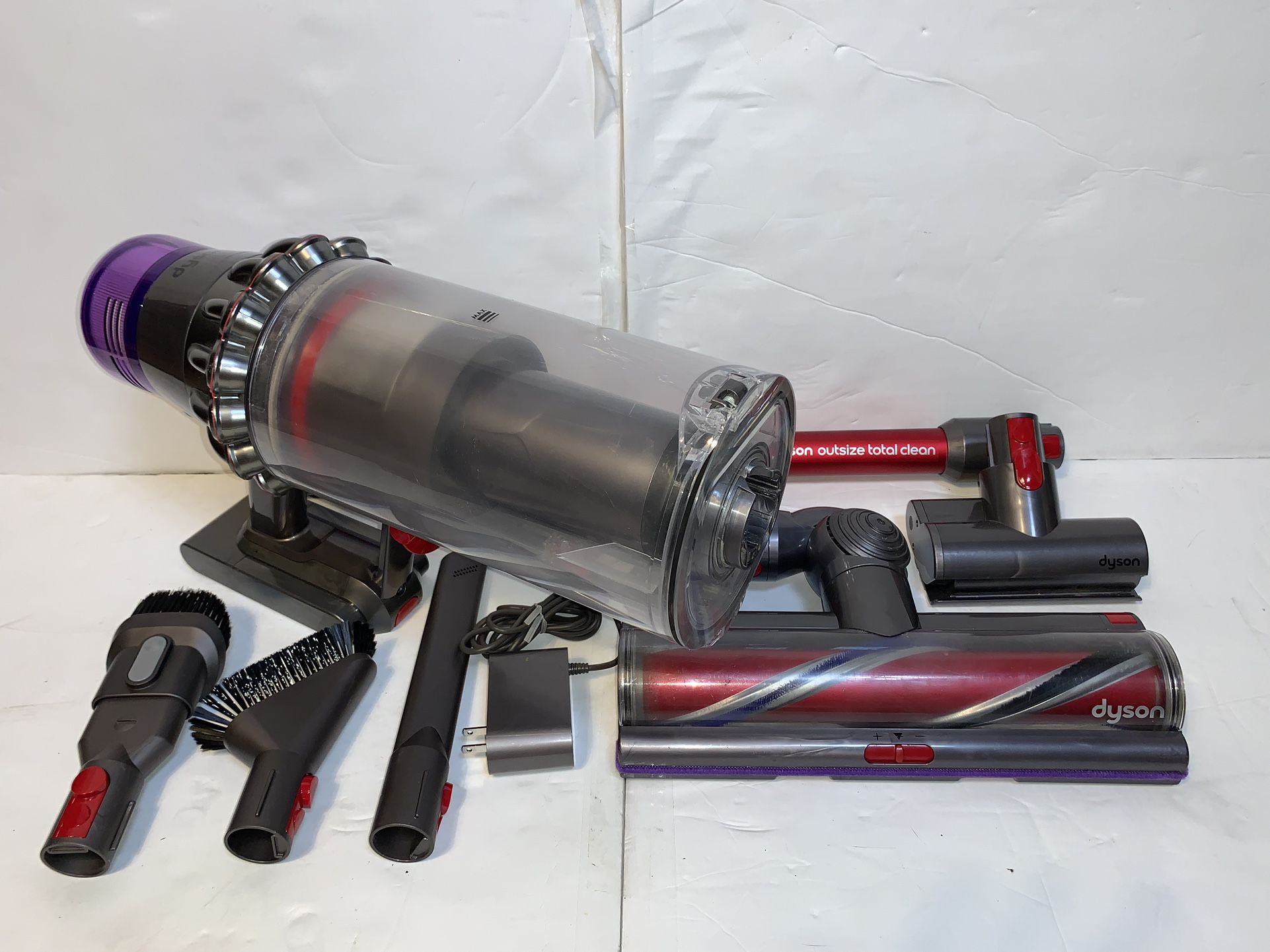 Dyson V11 Outsize Total Clean Cordless Stick Vacuum Cleaner Red/Nickel - SV16