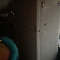 Free Fridge Located Cedar Hills Area 