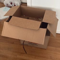 Free Moving Boxes 