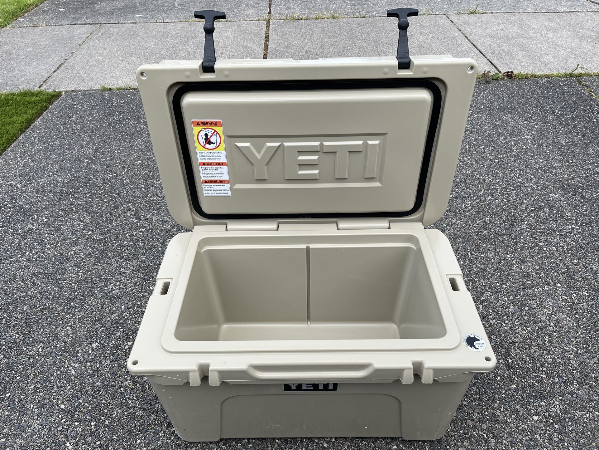 Yeti Tundra 45 Cooler Desert Sand Color