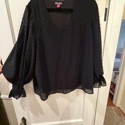 Women’s clothing Sizes L,XL,XXL, 16&18. gently worn I’m still have tags on them.