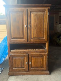Wood cabinet
