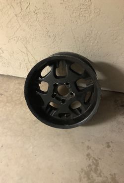 4 rines para troqué de 5 hoyos negros