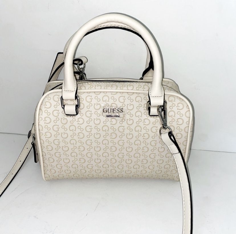 New GUESS Purse NWOT Pouch Bag Satchel Crossbody Light Beige White