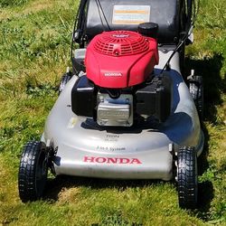 Honda Self Propelled Lawn Mower!