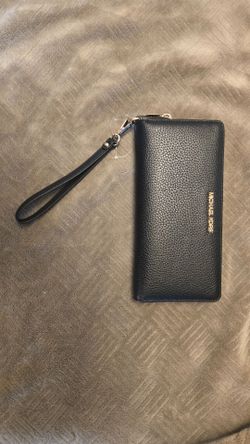 Michael Kors Black Pebbled Zip-Around Wristlet Wallet