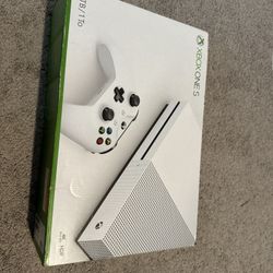 Xbox One S 