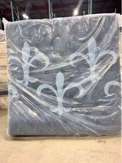 💥King mattress Stearns and foster lux estate medium pillowtop💥