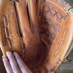 Adult Softball Right-handed Glove 