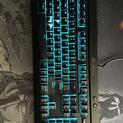 Corsair K68 -Keyboard Cherry MX Switches