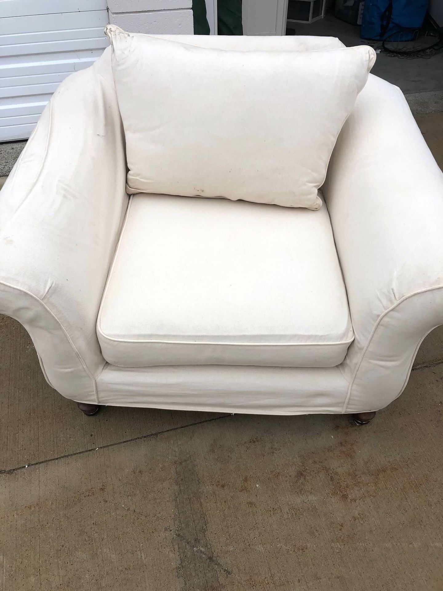 Oversized accent Chair