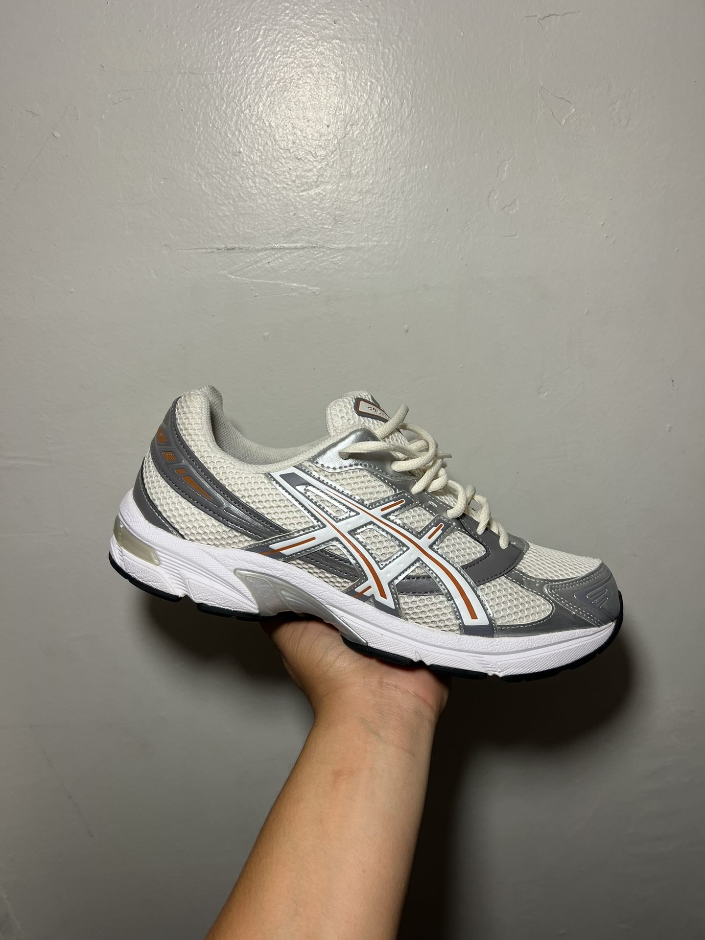 Asics Gel-1130 “White Electric Orange” Size 11.5 In Men