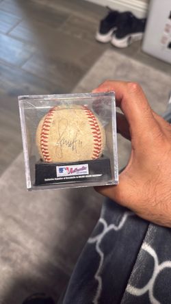 Signed Larry Fitzgerald baseball