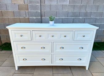 Magnussen/Birch Lane White 7-Drawer Dresser