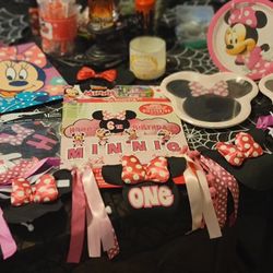 Minnie Mouse Party Decorations From Party City