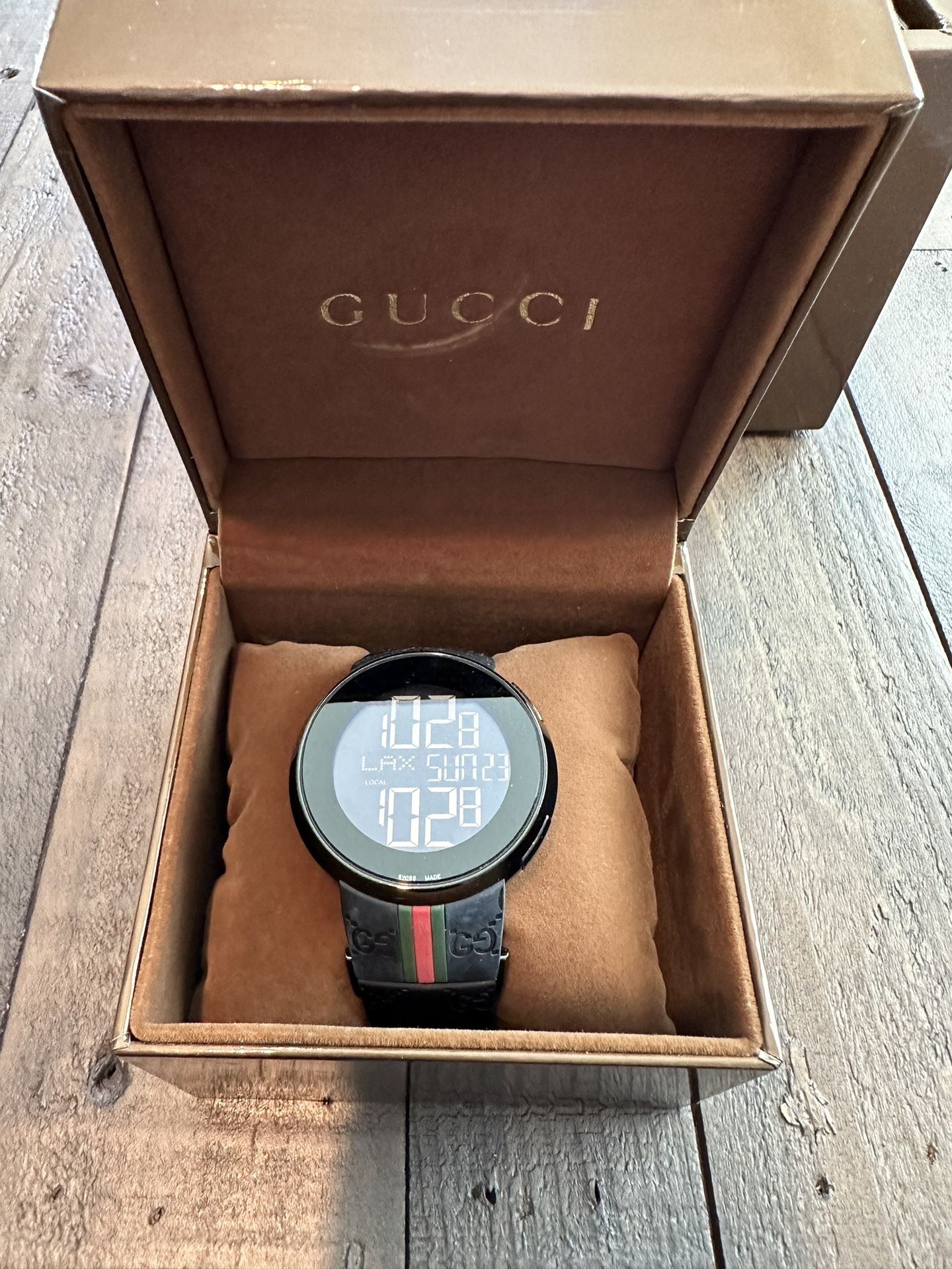 Gucci I- 114 Men's Digital Watch
