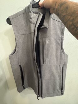 Ariat vest