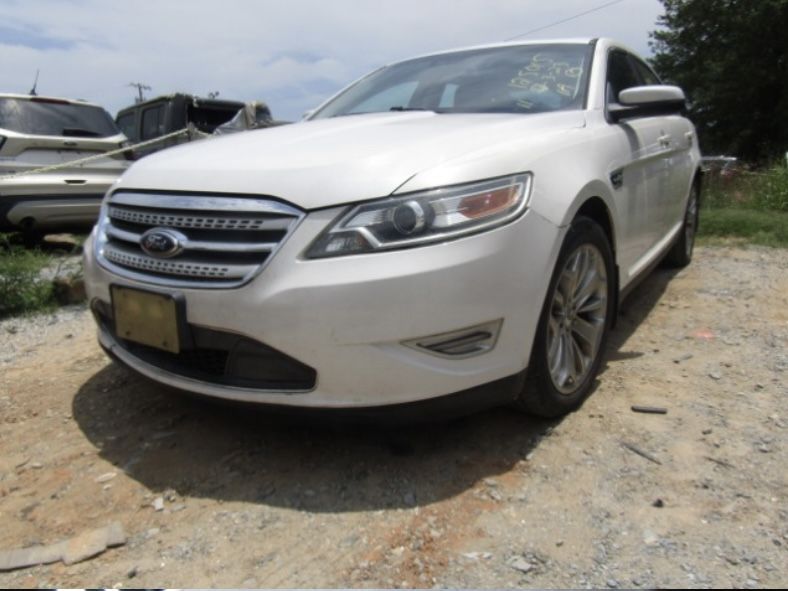 2011 Ford Taurus