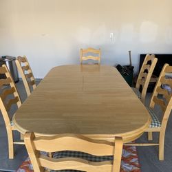 Double Pedestal Maple Dining Table with 2 Leafs