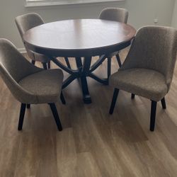 Table And Chairs 