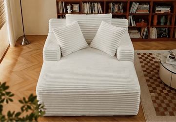 Sofa couch/book nook couch/ Chaise lounger