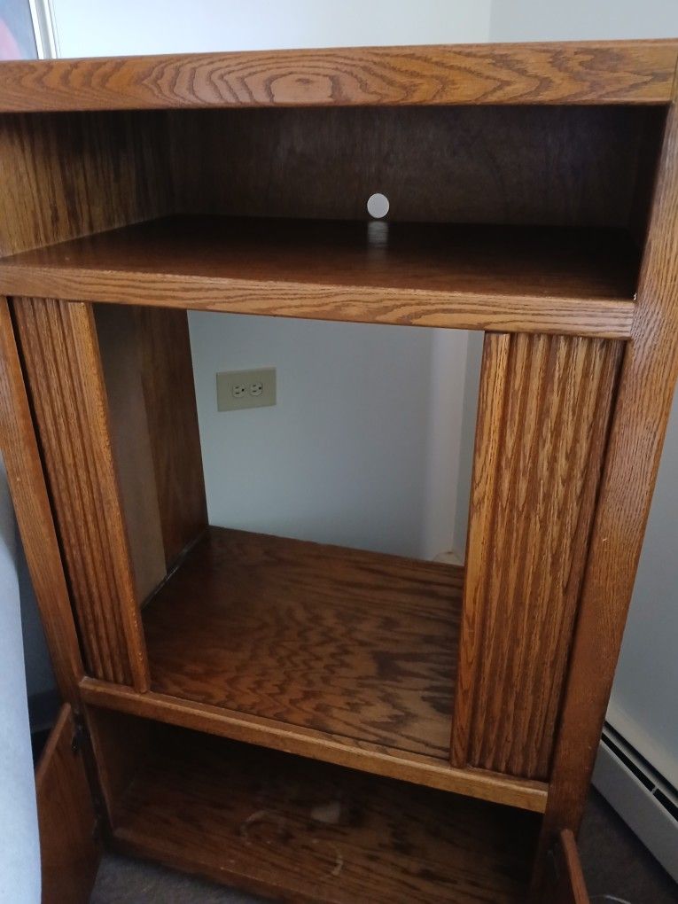 Entertainment Stand/ Tv