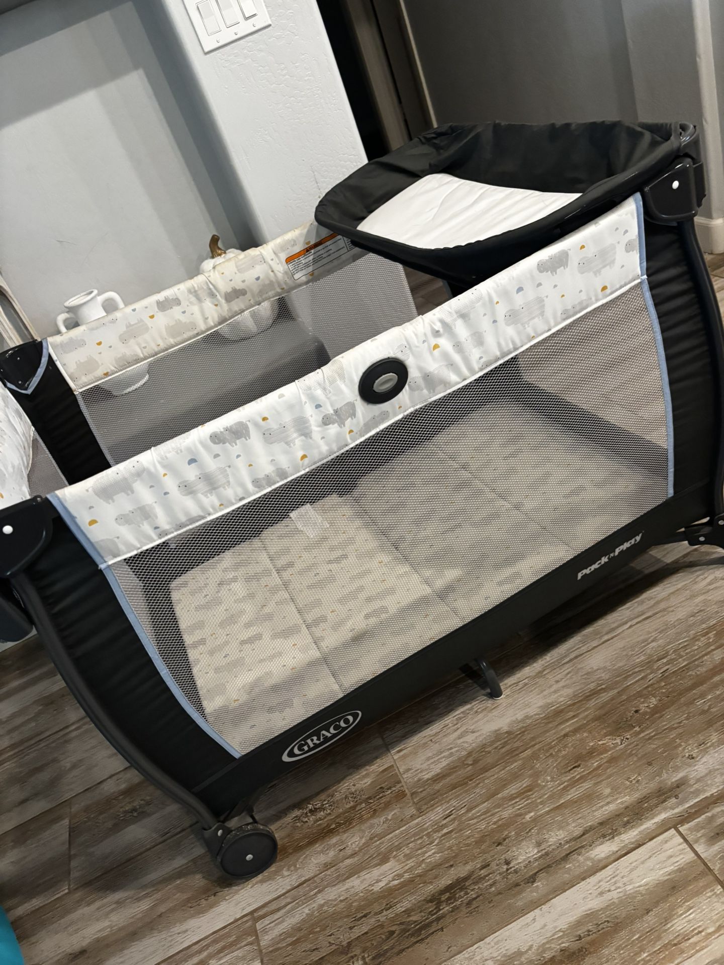 Baby Play Pen 