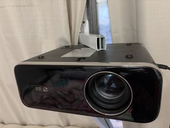 1080P Smart Projector Bundle + Screen & Mount | Home Theater
