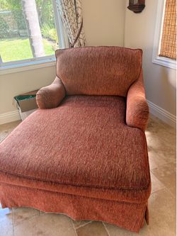 Chaise Lounge